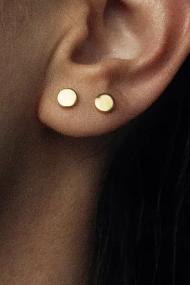 pill ear stud gold <br> by Neinties